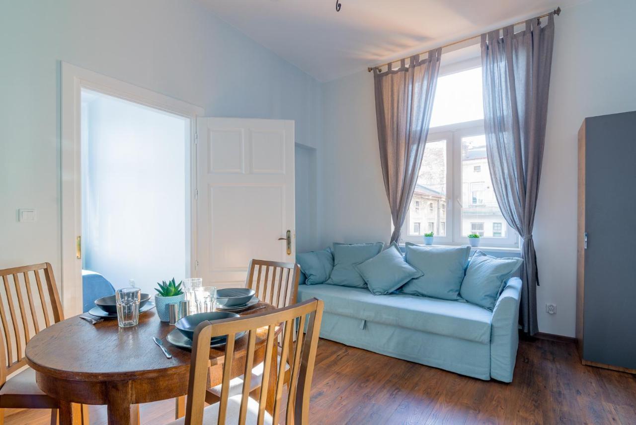 Oak Tree Old Town Hotel apartamentowy